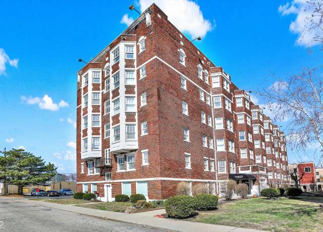 Property at 230 E 9th St Apt 405, Indianapolis, IN 46204, 1 bed, 1 bath