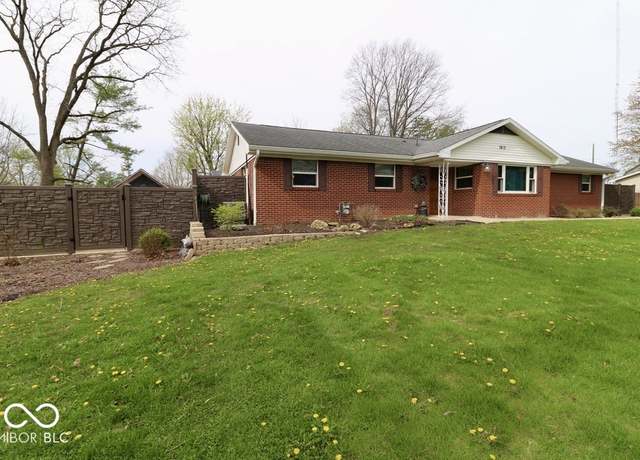 Property at 1413 W US Highway 136, Crawfordsville, IN 47933, 3 beds, 1.5 baths