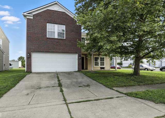 Property at 1121 Central Park Dr, Shelbyville, IN 46176, 4 beds, 2.5 baths