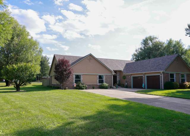 Property at 4157 Songbird Ct, Greenwood, IN 46142, 3 beds, 2 baths