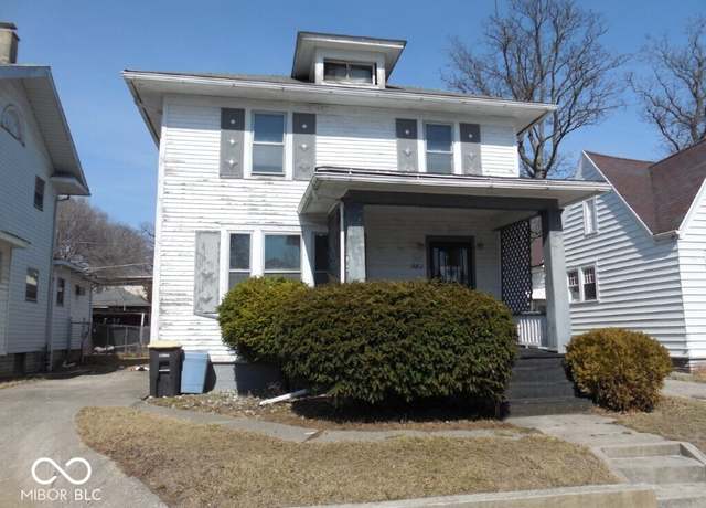 Property at 923 Woodview Blvd, Fort Wayne, IN 46806, 4 beds, 1.5 baths