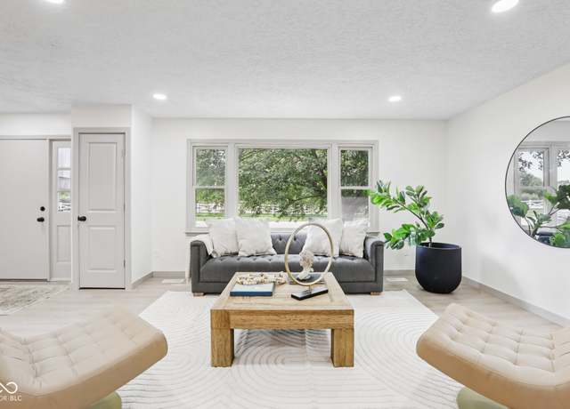 Property at 10778 Haverstick Rd, Carmel, IN 46033, 4 beds, 2.5 baths