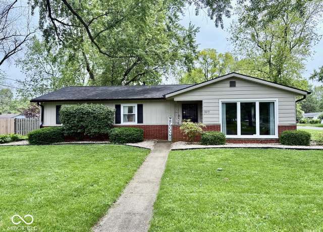 Property at 1917 W Norwood Dr, Muncie, IN 47304, 3 beds, 1 bath