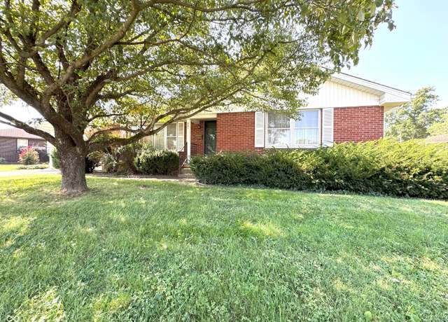 Property at 221 W Harrison Dr, Seymour, IN 47274, 3 beds, 1 bath