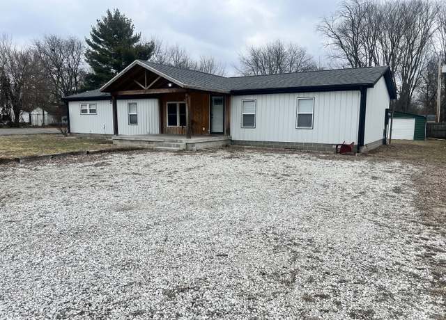 Property at 613 N 39th St, Terre Haute, IN 47803, 3 beds, 2 baths