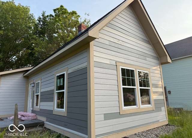 Property at 827 W 9th St, Anderson, IN 46016, 3 beds, 2 baths