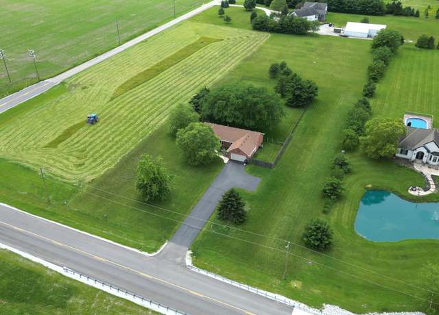 Property at 22620 Lamong Rd, Sheridan, IN 46069, 3 beds, 2 baths