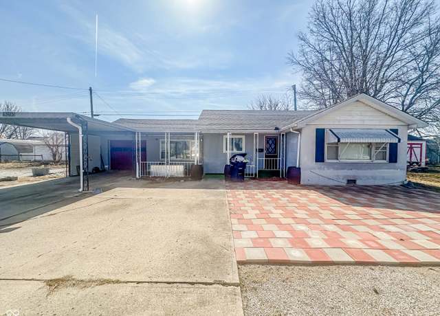 Property at 1303 S D St, Elwood, IN 46036, 2 beds, 1 bath