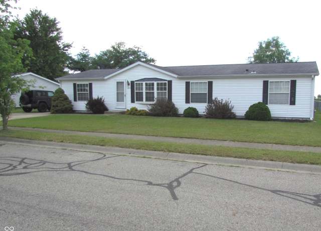Property at 4672 Autumn Ridge Dr, Columbus, IN 47203, 4 beds, 2 baths