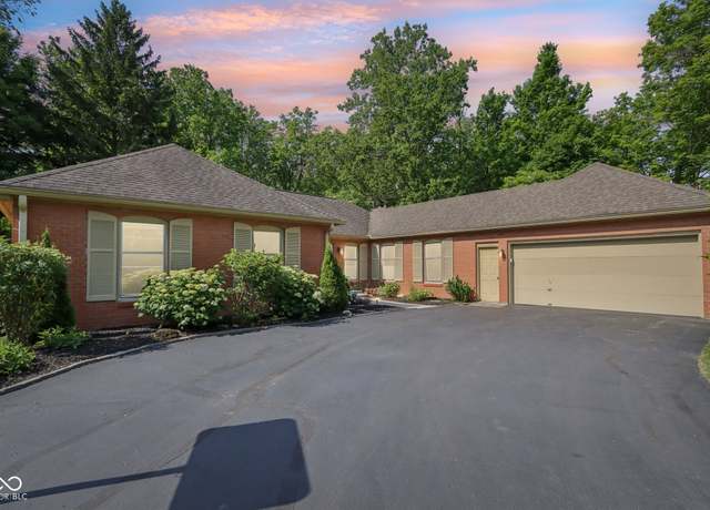 Property at 7029 Kingswood Cir, Indianapolis, IN 46256, 3 beds, 2.5 baths