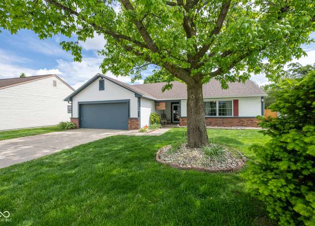 Property at 1084 Lake Dr W, Brownsburg, IN 46112, 3 beds, 2 baths