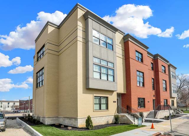 Property at 76 E Wayne St Unit B, Franklin, IN 46131, 2 beds, 3 baths