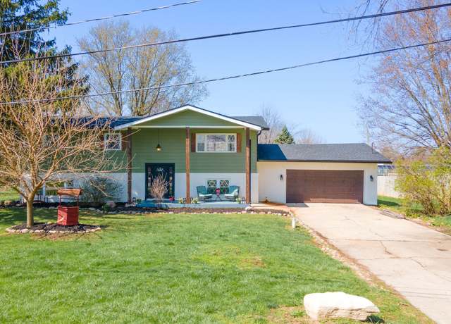 Property at 9161 N Raider Rd, Middletown, IN 47356, 5 beds, 2 baths