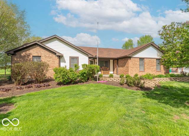 Property at 8630 N County Road 650 E, Brownsburg, IN 46112, 3 beds, 2 baths