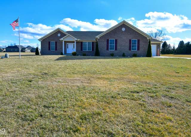 Property at 1623 W Stoneybrook Ln, Crawfordsville, IN 47933, 3 beds, 2.5 baths