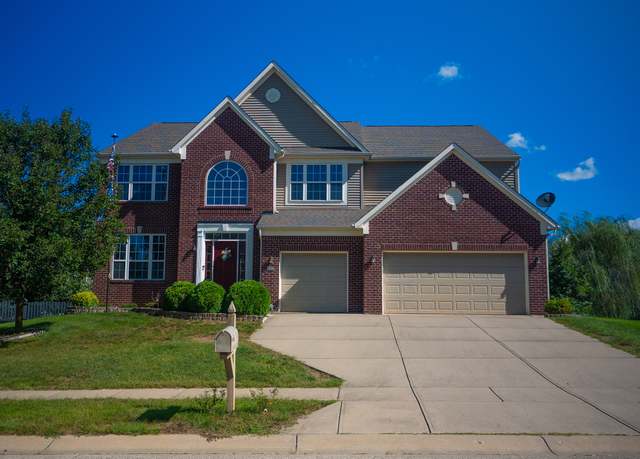 Property at 1315 Windswept Dr, Greenwood, IN 46143, 5 beds, 3 baths