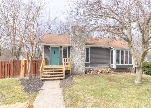 Property at 953 S 5th St, Noblesville, IN 46060, 3 beds, 2 baths
