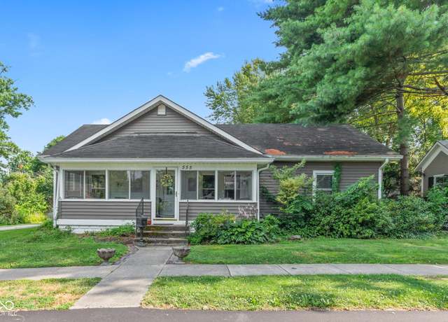 Property at 555 W Hawthorne St, Zionsville, IN 46077, 3 beds, 2 baths