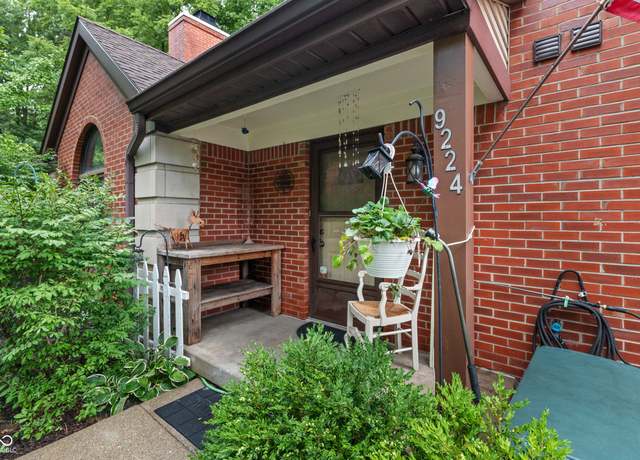Property at 9224 Golden Woods Dr, Indianapolis, IN 46268, 2 beds, 1.5 baths