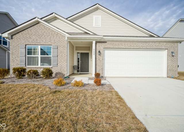 Property at 6608 W Shoreline Ct, Greenfield, IN 46140, 3 beds, 2 baths