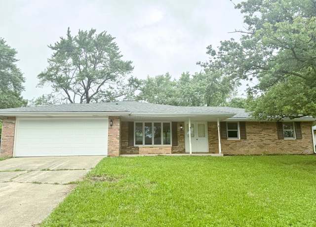 Property at 802 Piccadilly Rd, Anderson, IN 46013, 3 beds, 2 baths