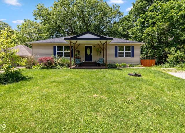 Property at 29 Northview Dr, Danville, IN 46122, 4 beds, 3 baths