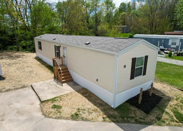 Property at 29 Blue Water Dr, Cicero, IN 46034, 3 beds, 2 baths