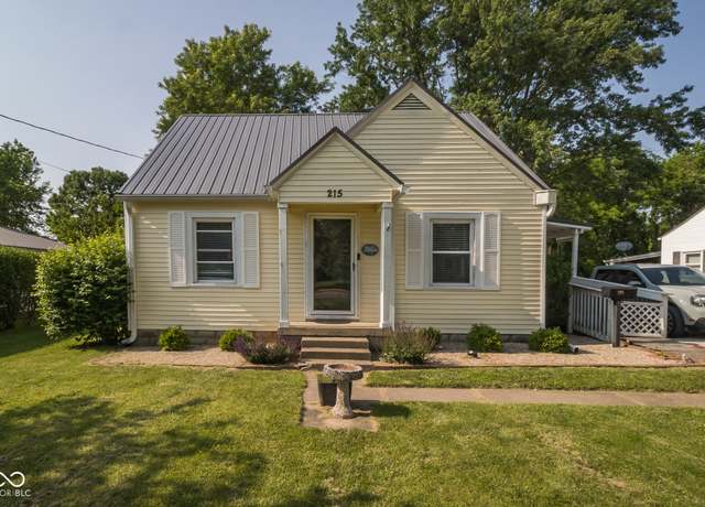 Property at 215 Shadowlawn Ave, Greencastle, IN 46135, 2 beds, 1.5 baths