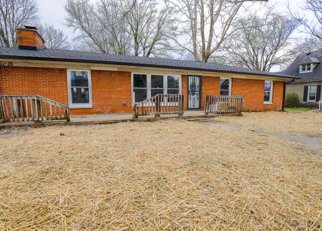 Property at 1760 Market St, Martinsville, IN 46151, 3 beds, 2 baths