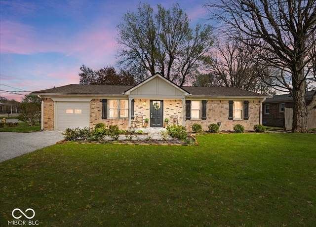 Property at 390 Lakeview Dr, Noblesville, IN 46060, 3 beds, 2 baths