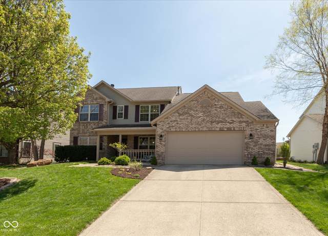 Property at 1083 Sugar Maple Dr, Greenwood, IN 46143, 4 beds, 2.5 baths