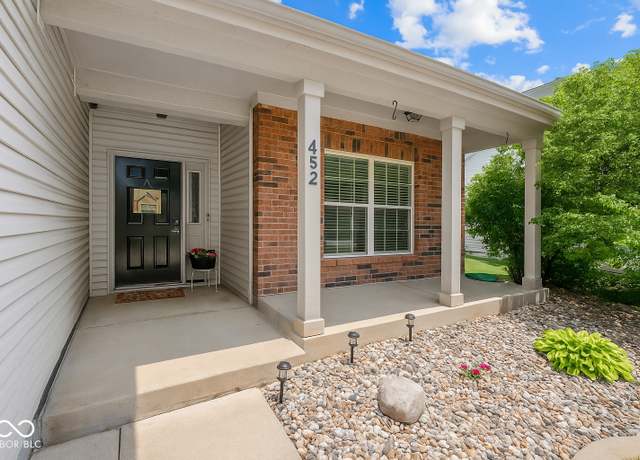 Property at 452 Southern Pines Dr, Whiteland, IN 46184, 3 beds, 2 baths