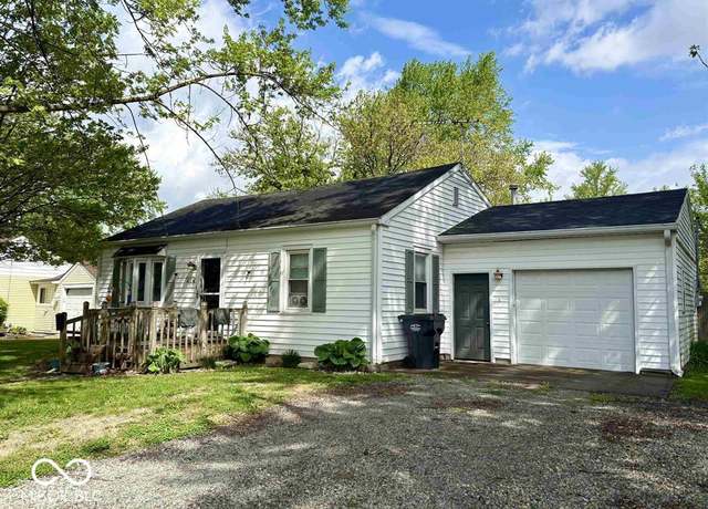 Property at 212 Vasbinder Dr, Chesterfield, IN 46017, 2 beds, 1 bath