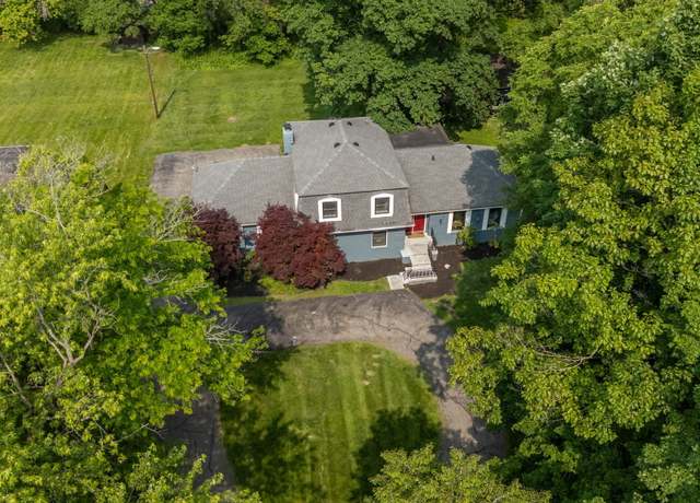 Property at 5506 Kessler Blvd Dr N, Indianapolis, IN 46228, 5 beds, 2.5 baths