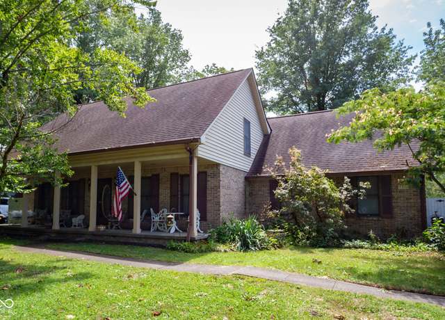 Property at 7321 W Sacramento Dr, Greenfield, IN 46140, 3 beds, 2 baths
