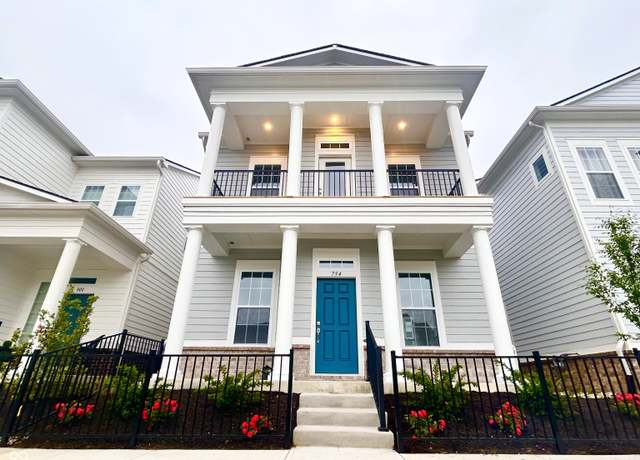 Property at 794 Templeton Dr, Carmel, IN 46032, 3 beds, 2.5 baths