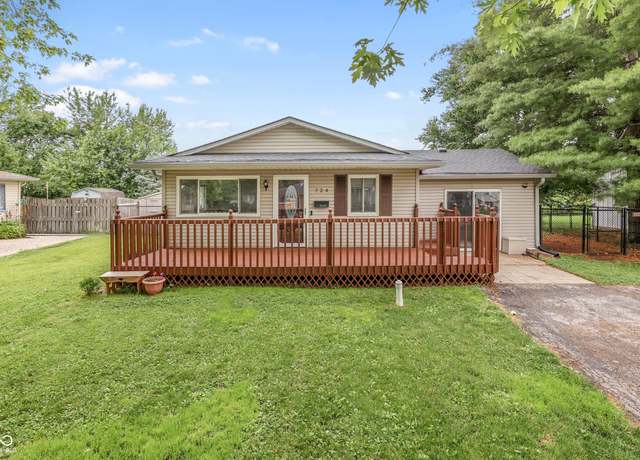 Property at 724 Alexander St, Greenwood, IN 46143, 3 beds, 1 bath