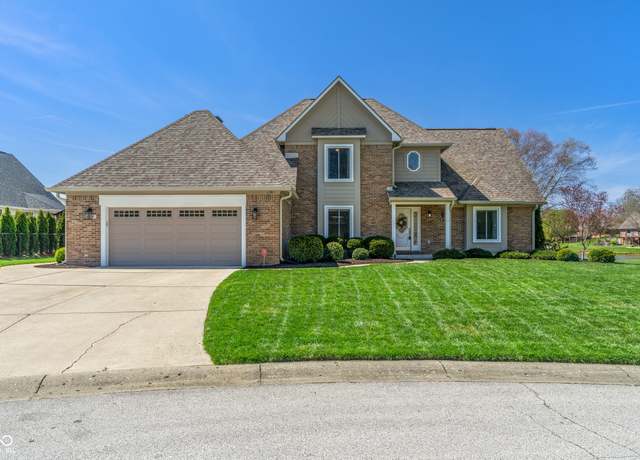 Property at 1016 Silver Lake Ct, Greenwood, IN 46142, 4 beds, 3.5 baths