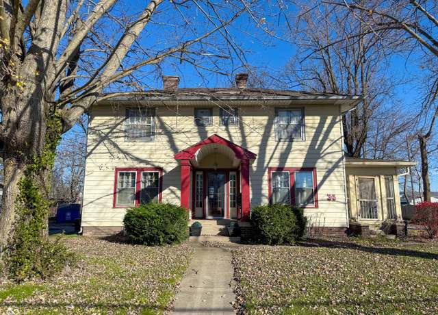 Property at 34 W Main St, Brownsburg, IN 46112, 4 beds, 1.5 baths