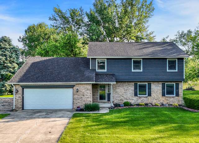 Property at 3771 Lakewood Dr, Greenfield, IN 46140, 3 beds, 2.5 baths