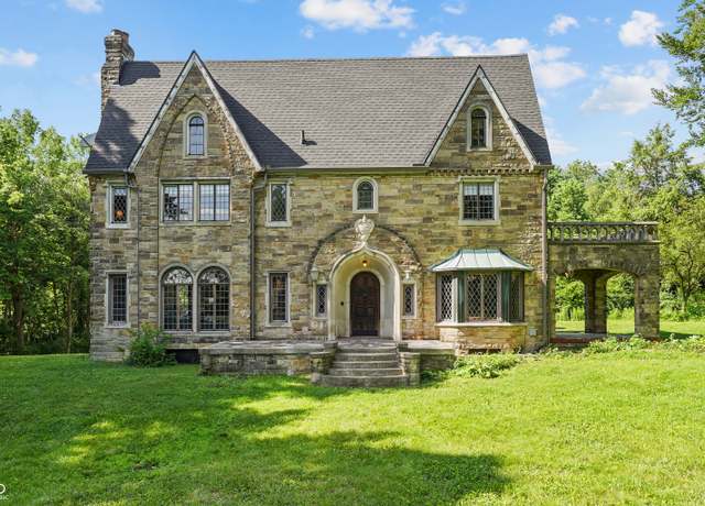 Property at 2421 W 39th St, Indianapolis, IN 46228, 6 beds, 4.5 baths