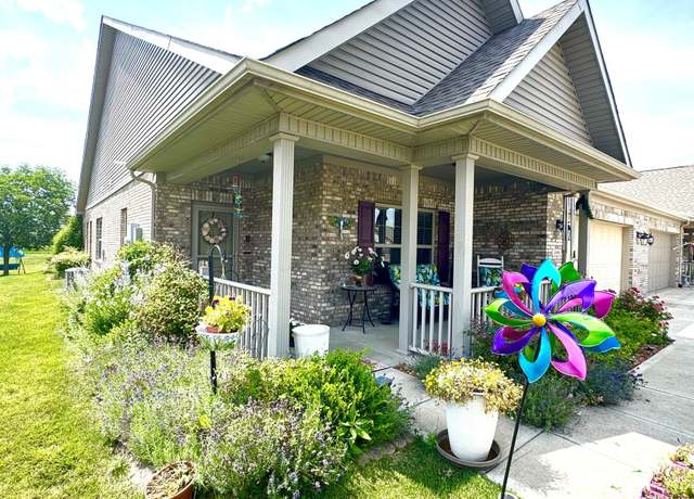 Property at 1688 Magnolia Dr, Greenwood, IN 46143, 2 beds, 2 baths