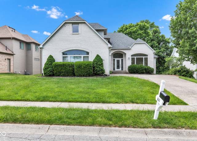 Property at 6610 Royal Oakland Dr, Indianapolis, IN 46236, 5 beds, 4.5 baths