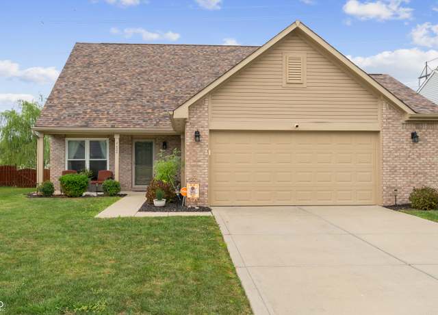 Property at 4624 Deacon Ln, Indianapolis, IN 46237, 3 beds, 2.5 baths