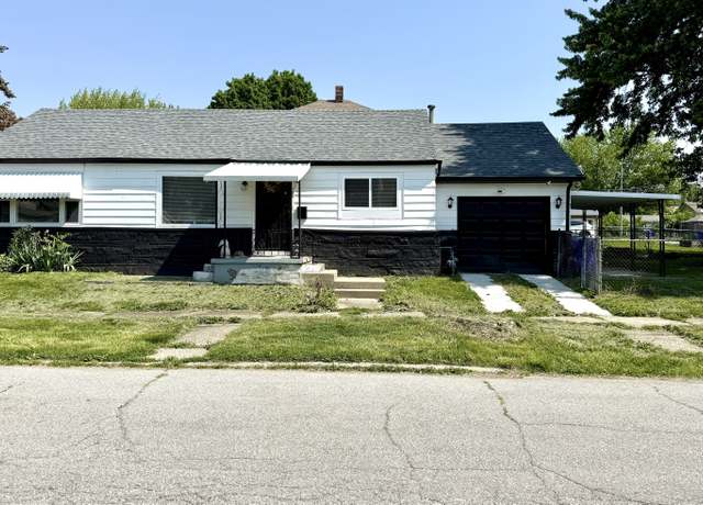 Property at 722 W Foster St, Kokomo, IN 46902, 2 beds, 1 bath