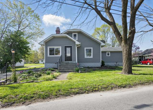 Property at 911 W Washington Ave, Shelbyville, IN 46176, 4 beds, 2 baths