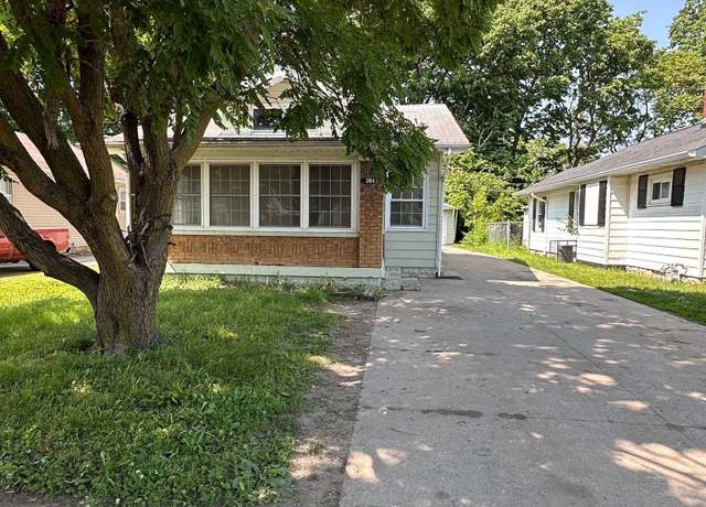 Property at 3646 Creston Dr, Indianapolis, IN 46222, 3 beds, 1 bath