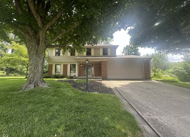 Property at 1289 Woodcreek Dr, Greenwood, IN 46142, 4 beds, 2.5 baths