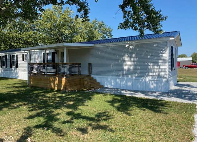 Property at 374 Worthington St, Worthington, IN 47471, 3 beds, 2 baths