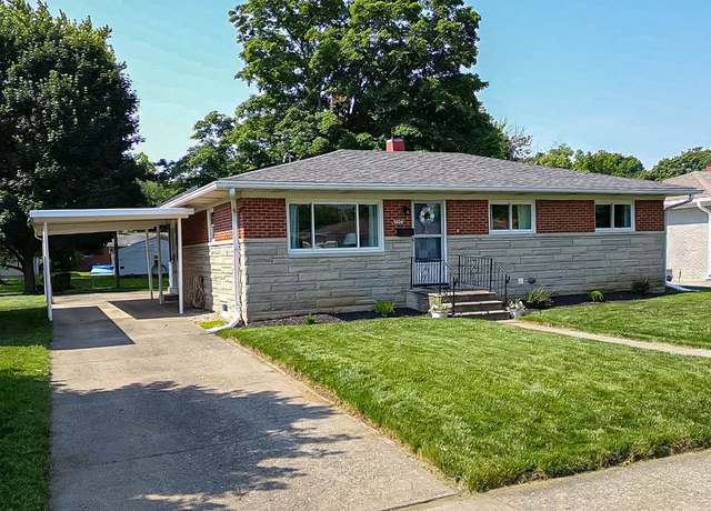 Property at 5609 Meadowood Dr, Indianapolis, IN 46224, 5 beds, 2.5 baths